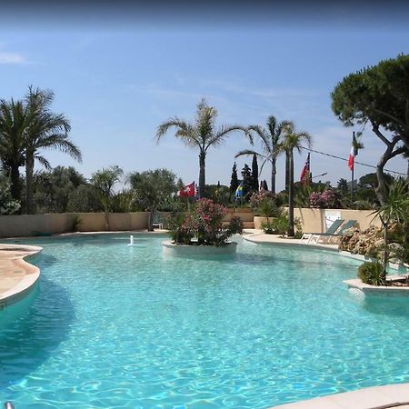 Mobile Home In Frejus, South Of France Fréjus Exterior foto