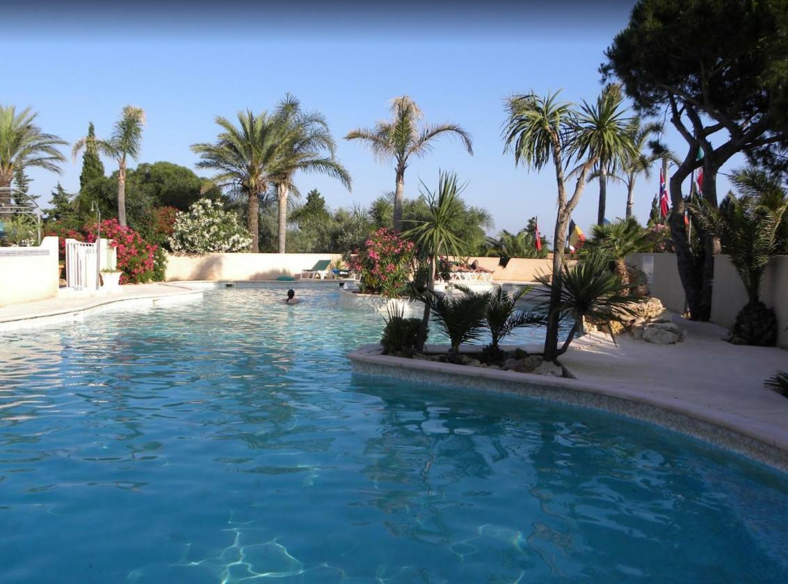 Mobile Home In Frejus, South Of France Fréjus Exterior foto